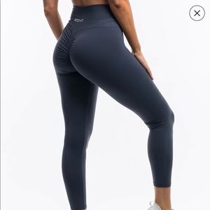 Like-new Echt Force Scrunch Leggings